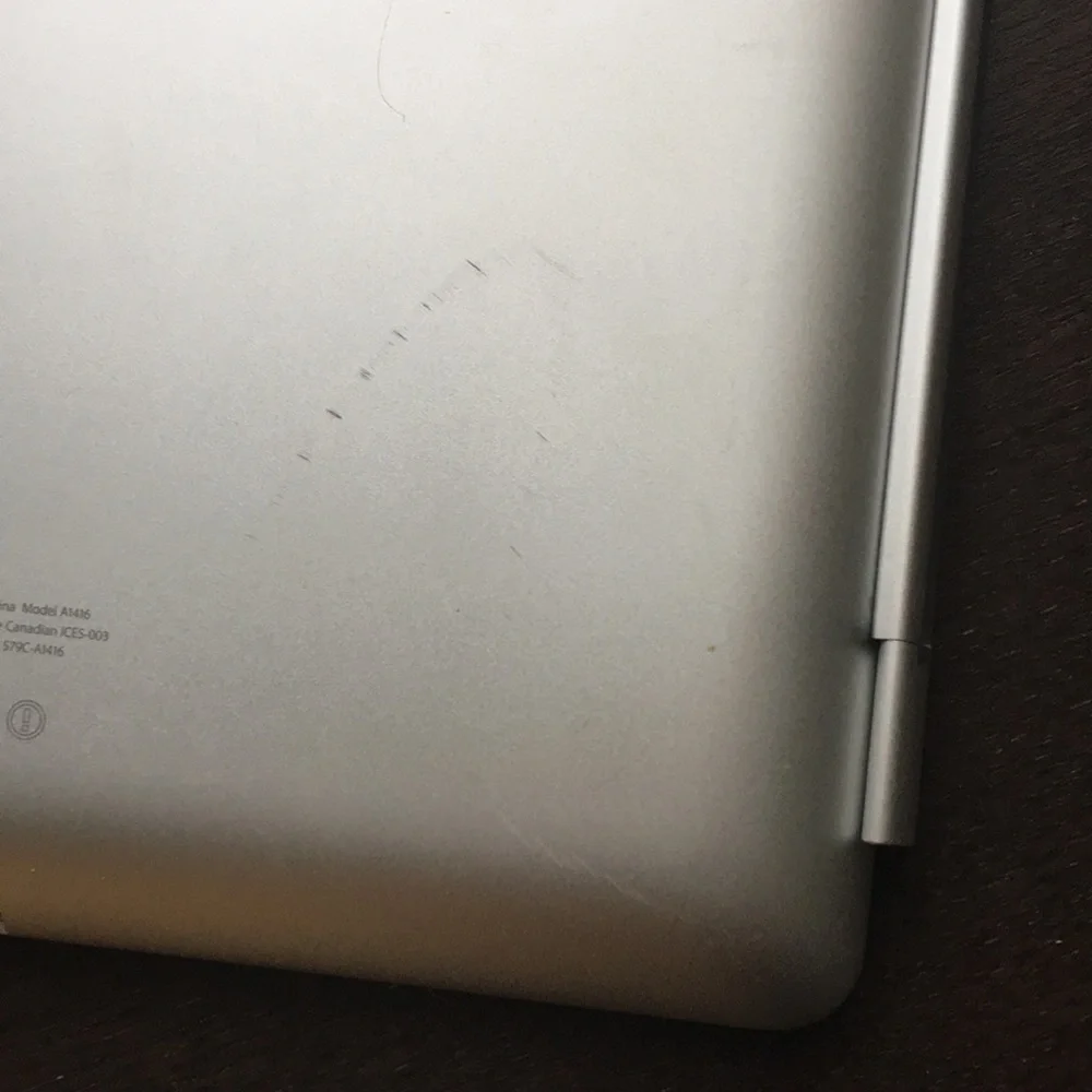 iPad 2 32GB with gray case stand model A1416 mint